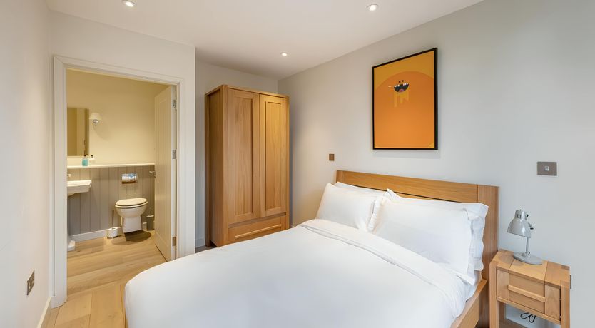 Photo of The Queen's Quarters