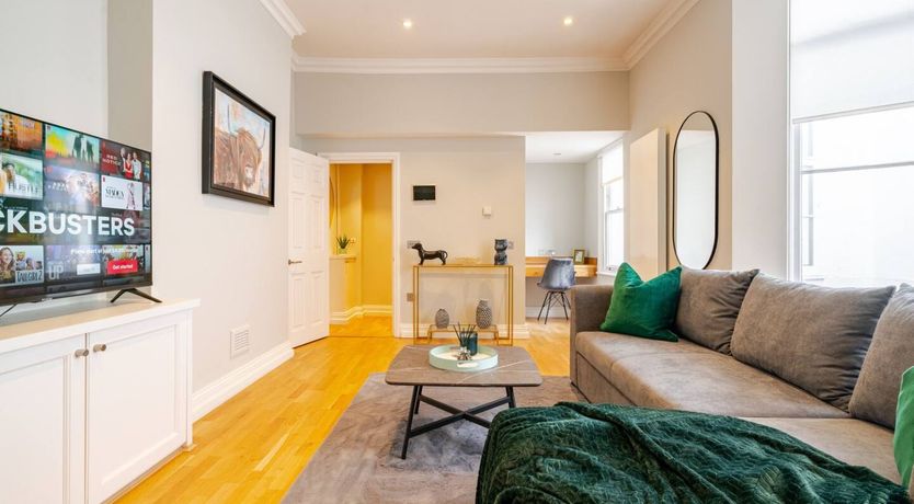 Photo of Regent Rhapsody