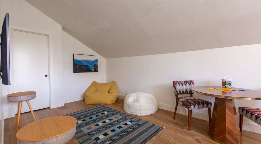 Photo of Marble & Honey