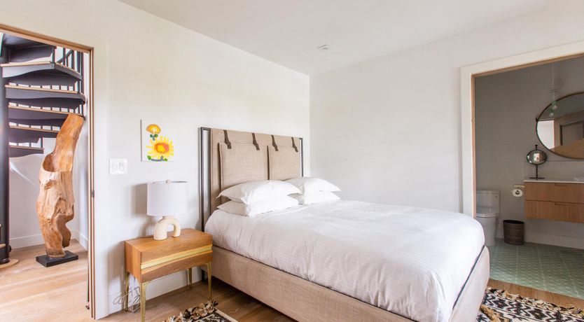 Photo of Marble & Honey