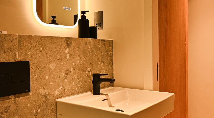 Photo of Saintly Splendour