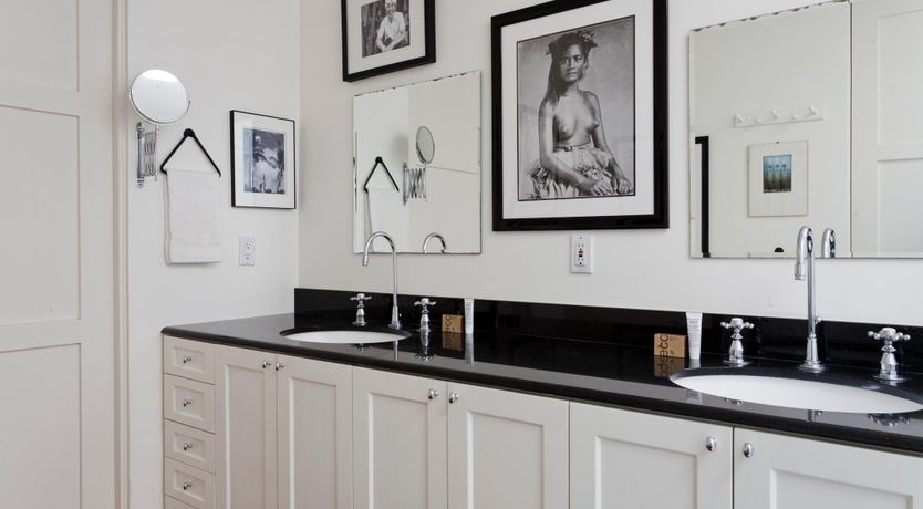 Photo of The Sculpturist