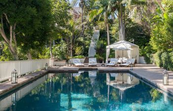 The Golden Era Holiday Home