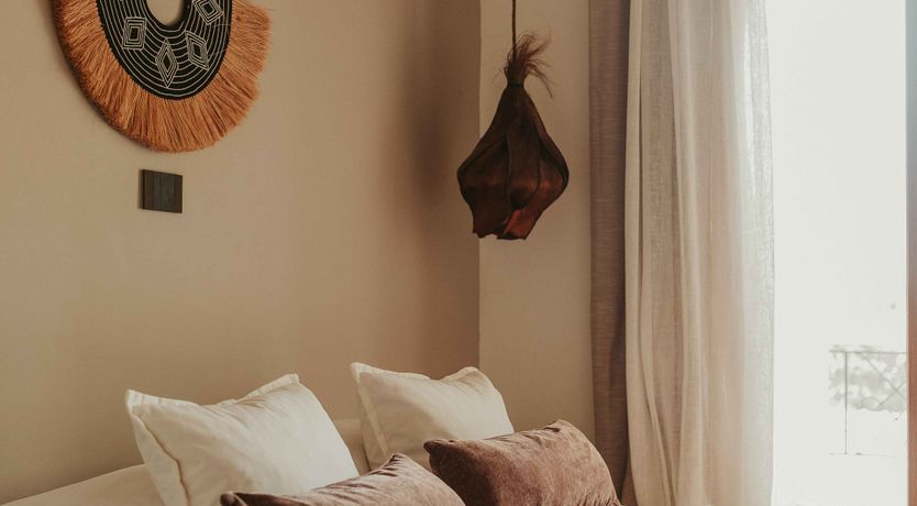 Photo of Helios & Rhode