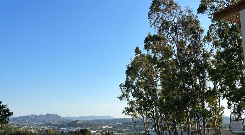 Photo of Helios & Rhode