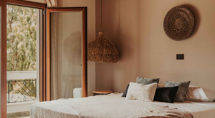 Photo of Helios & Rhode