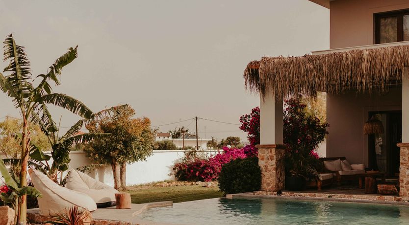 Photo of Helios & Rhode