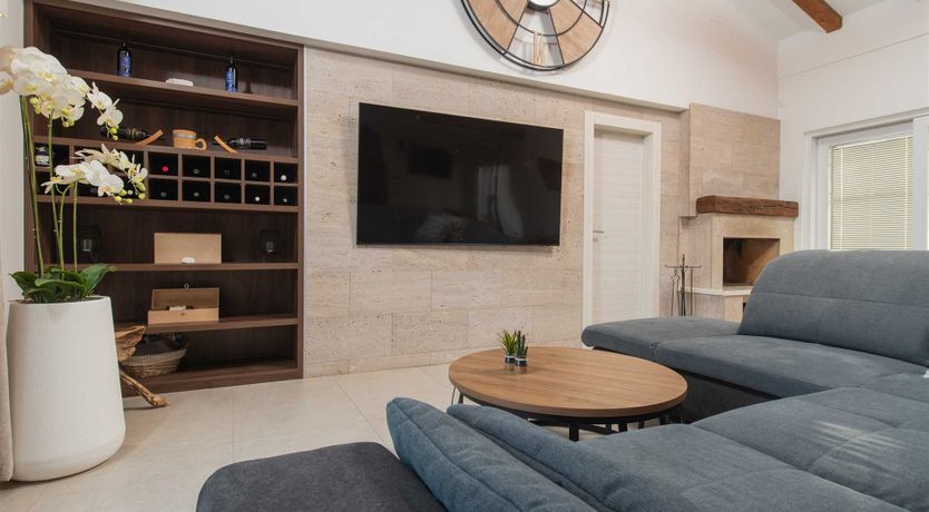 Photo of Longing for Lovreć