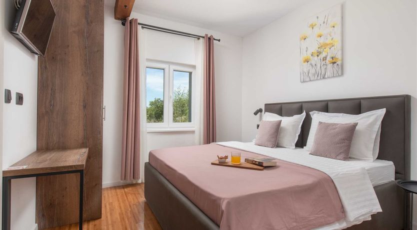 Photo of Longing for Lovreć