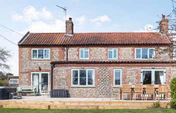 Cottage in Norfolk Holiday Home