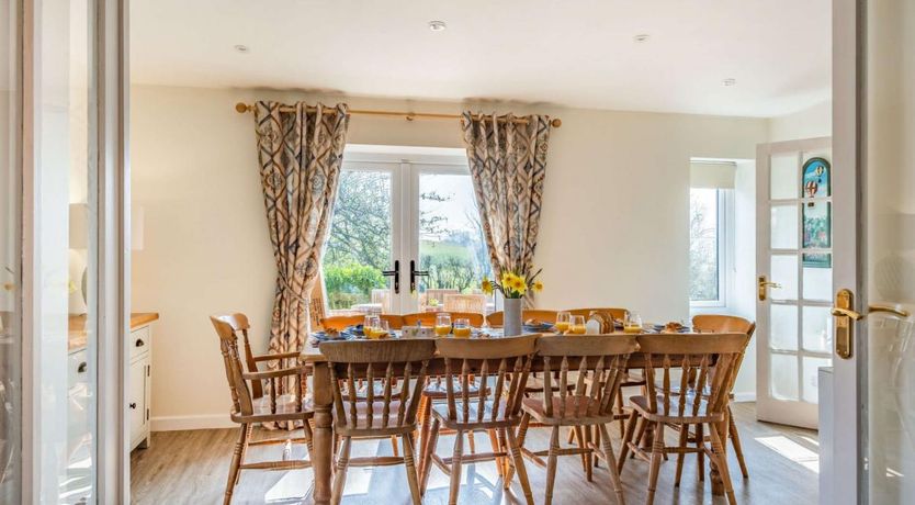 Photo of 5 Bed in Southrepps