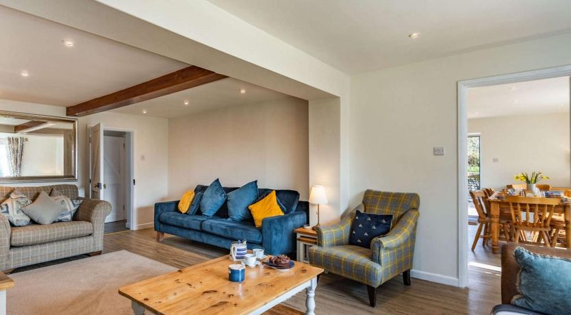 Photo of 5 Bed in Southrepps