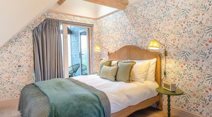 Photo of 1 Bed in Alton