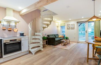 in Alton  (95760) Holiday Home