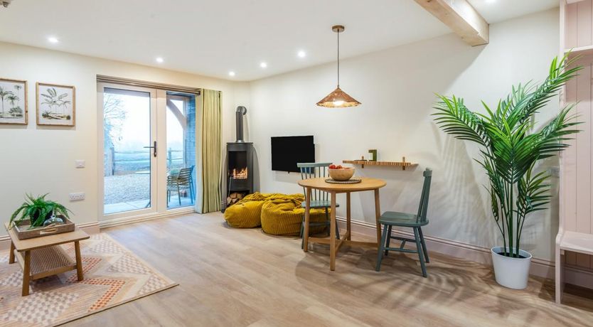 Photo of 1 Bed in Alton