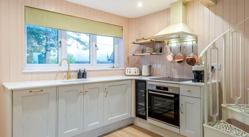 Photo of 1 Bed in Alton