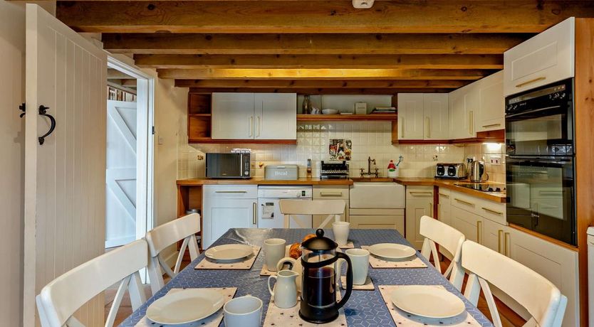 Photo of 3 Bed in Sedgehill