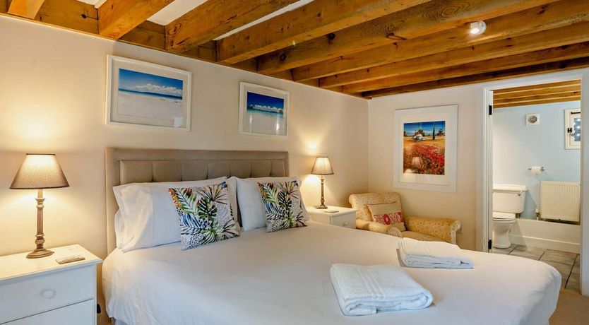 Photo of 3 Bed in Sedgehill