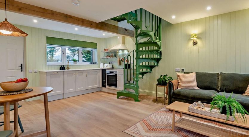 Photo of 1 Bed in Alton