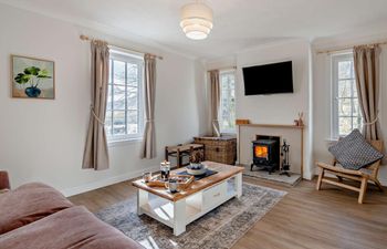 2 Bed in Kirriemuir Holiday Home