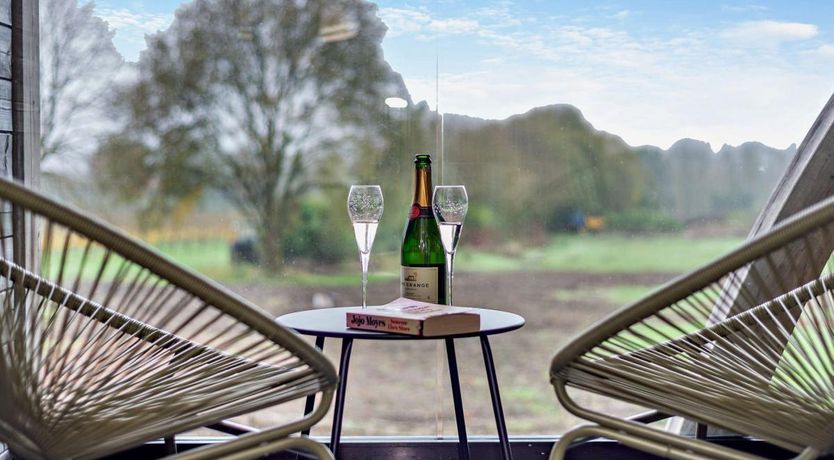 Photo of 1 Bed in Alton