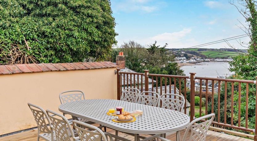 Photo of 5 Bed in Bideford
