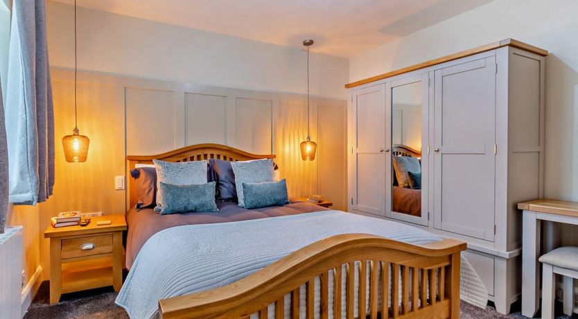 Photo of 2 Bed in Combe St. Nicholas