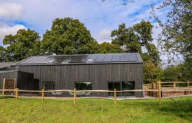 Photo of suetts-farm-barns