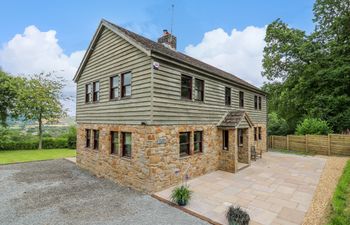 Oak Apple Cottage Holiday Home