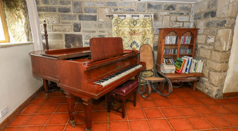 Photo of Halstead Green Farm