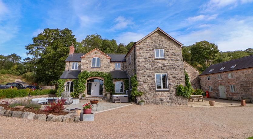 Photo of Tanat House