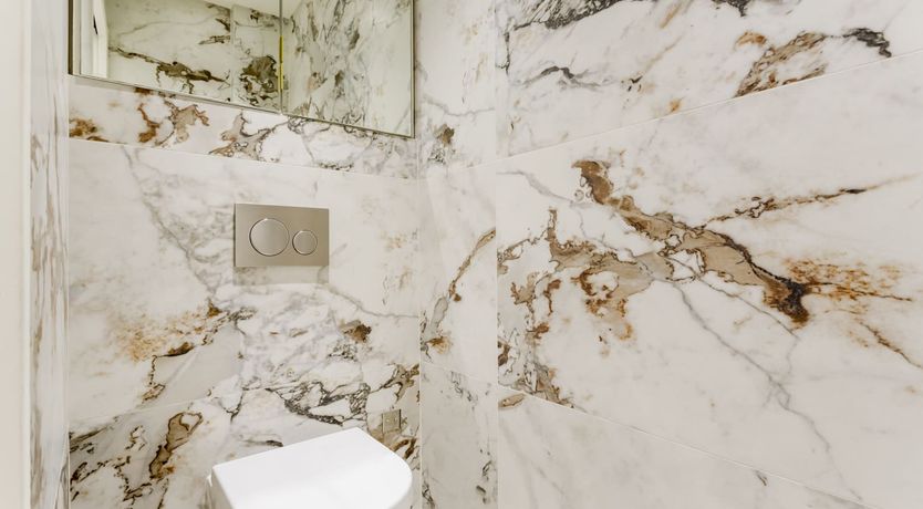 Photo of Marble & Pearls