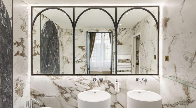 Photo of Marble & Pearls