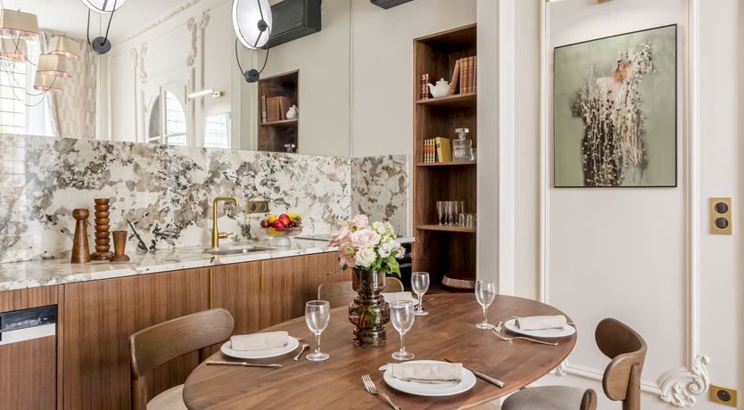 Photo of Marble & Pearls