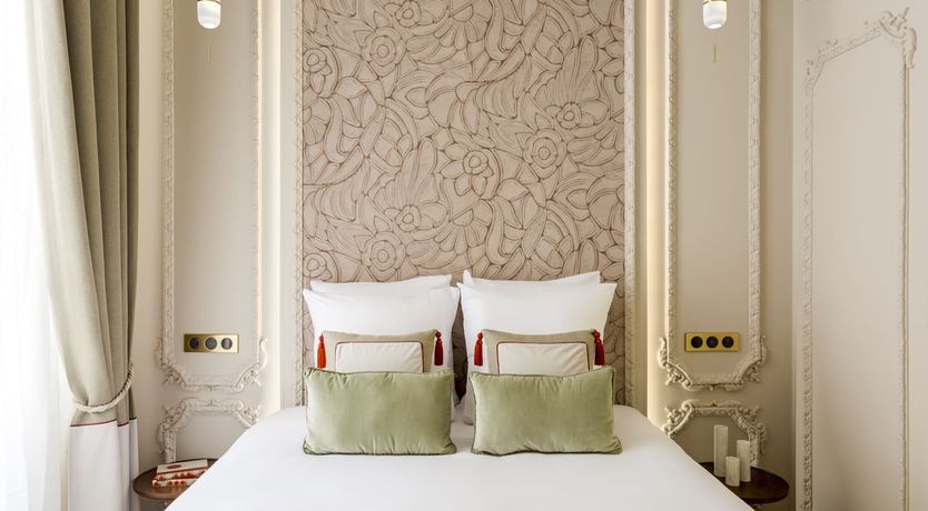 Photo of Marble & Pearls