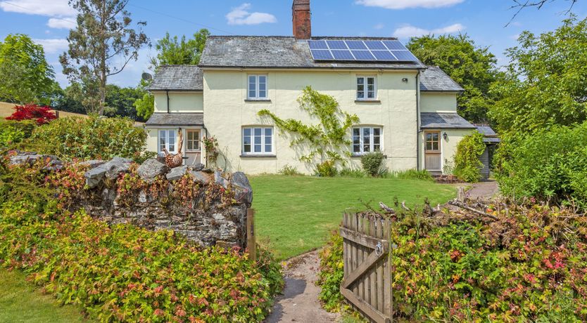 Photo of Lower Spire Cottages (sleeps 11)