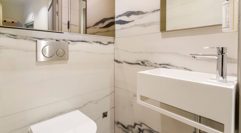 Photo of Louvre Rouge