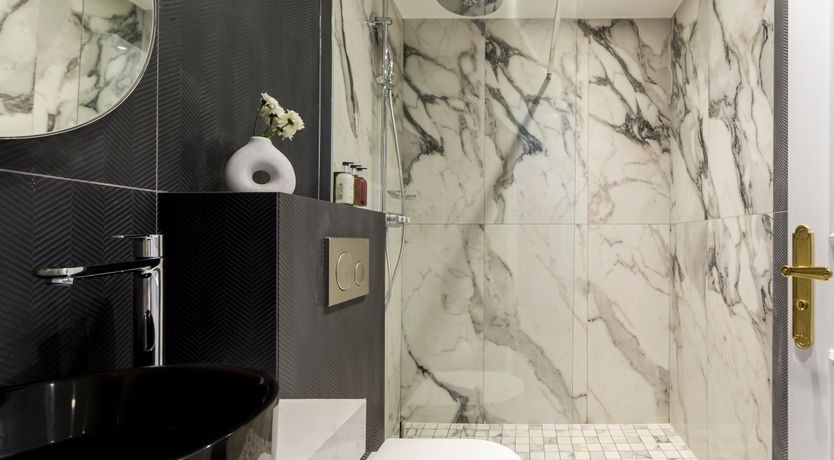 Photo of The Silver Lining