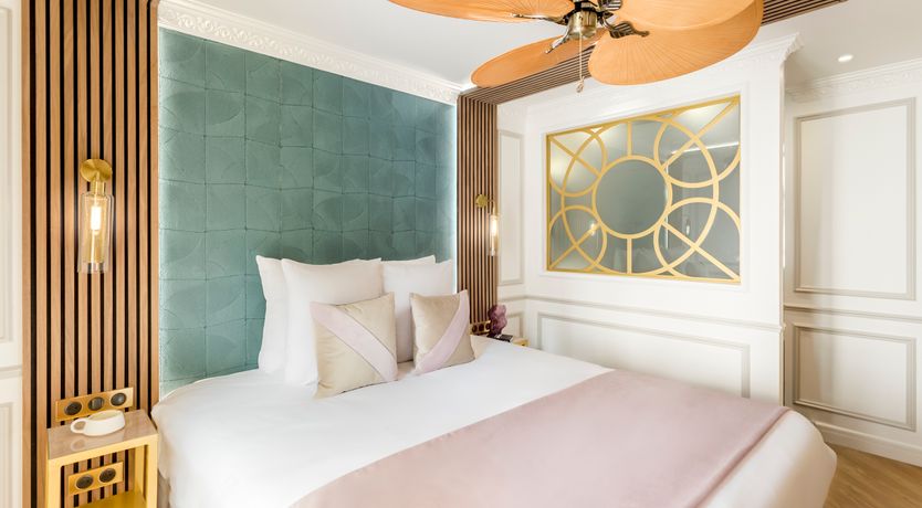 Photo of Crystals & Light