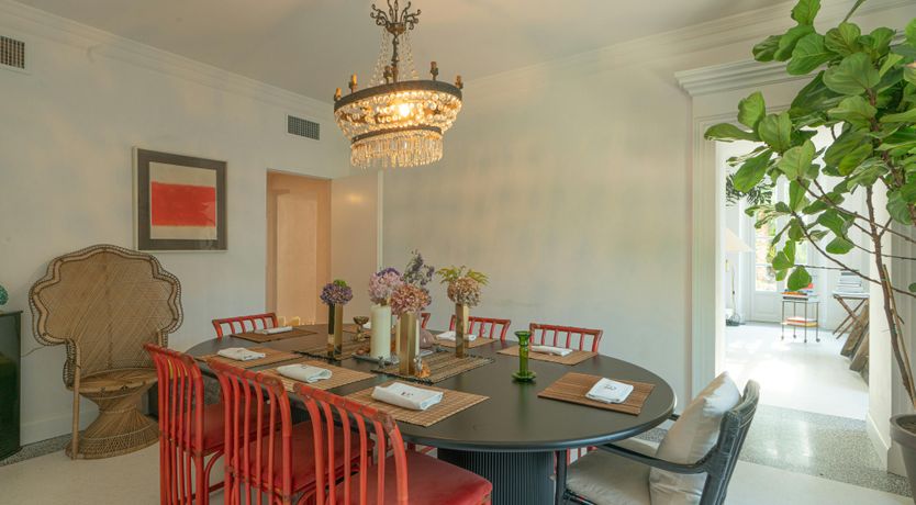 Photo of Villa Elegant