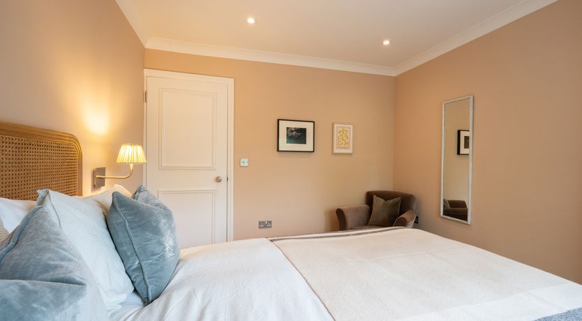 Photo of Calder & Cream