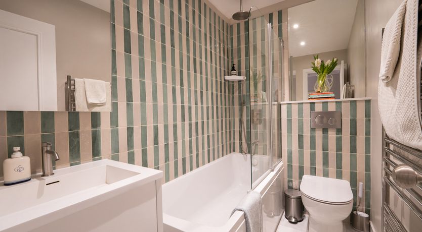 Photo of Calder & Cream