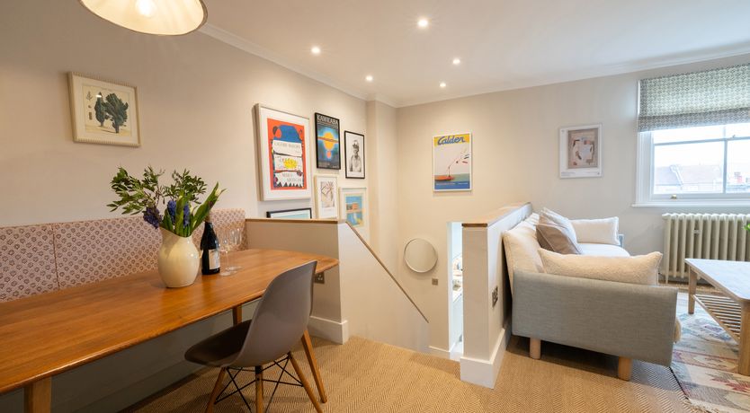 Photo of Calder & Cream