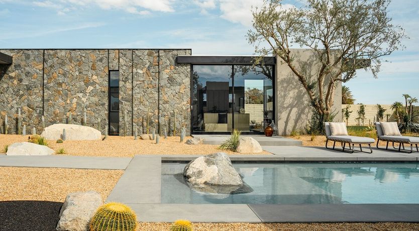 Photo of Smoking Pixels