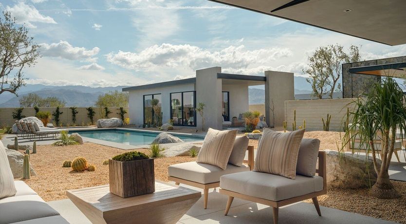 Photo of Smoking Pixels