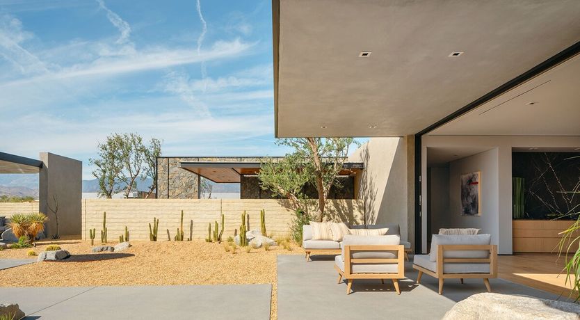 Photo of Smoking Pixels