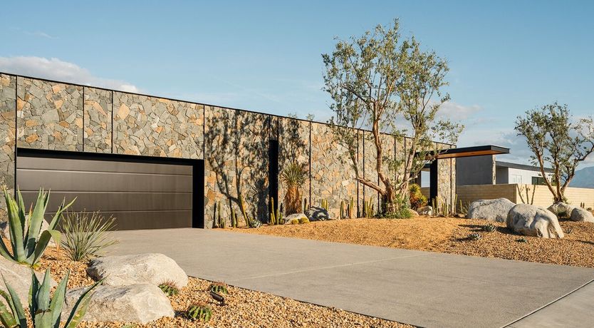 Photo of Smoking Pixels