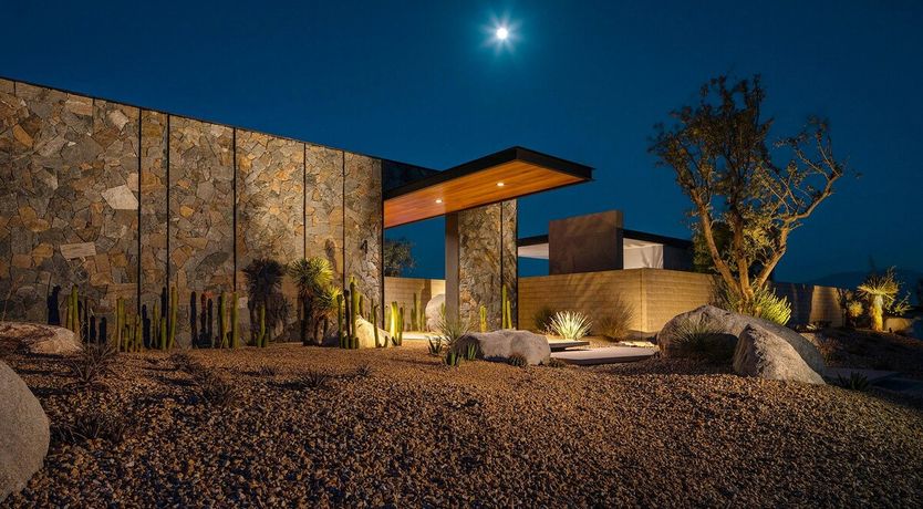 Photo of Smoking Pixels