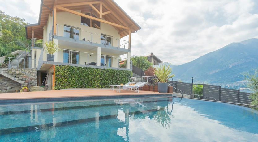 Photo of Bellini Skies