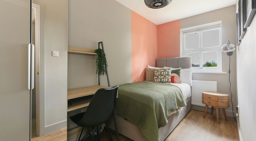 Photo of Broomhall in Bloom